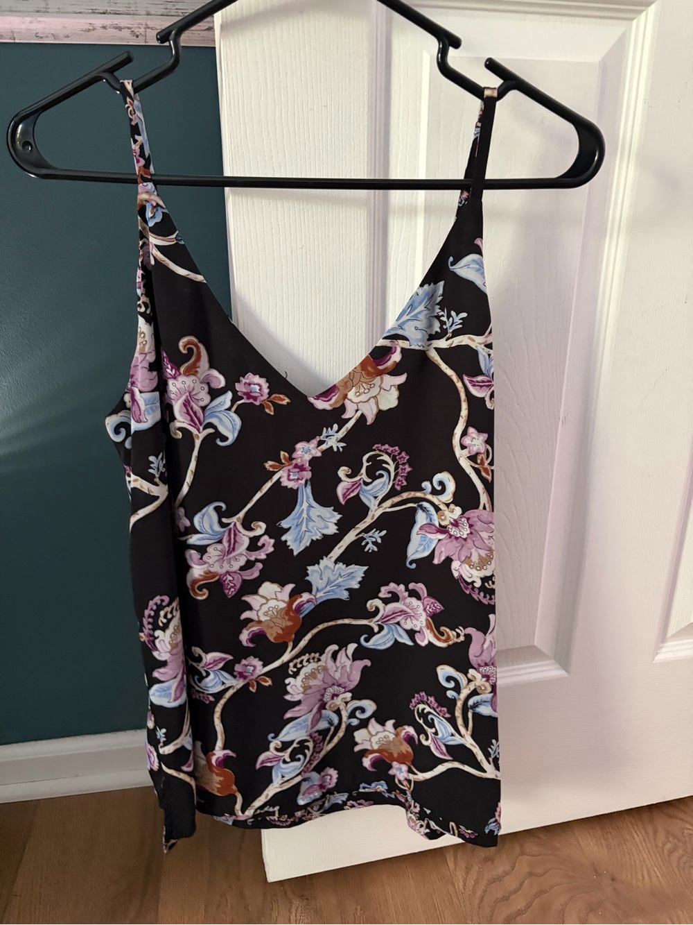 Reversible Floral Print V-Neck Spaghetti Strap Tank Top - Black